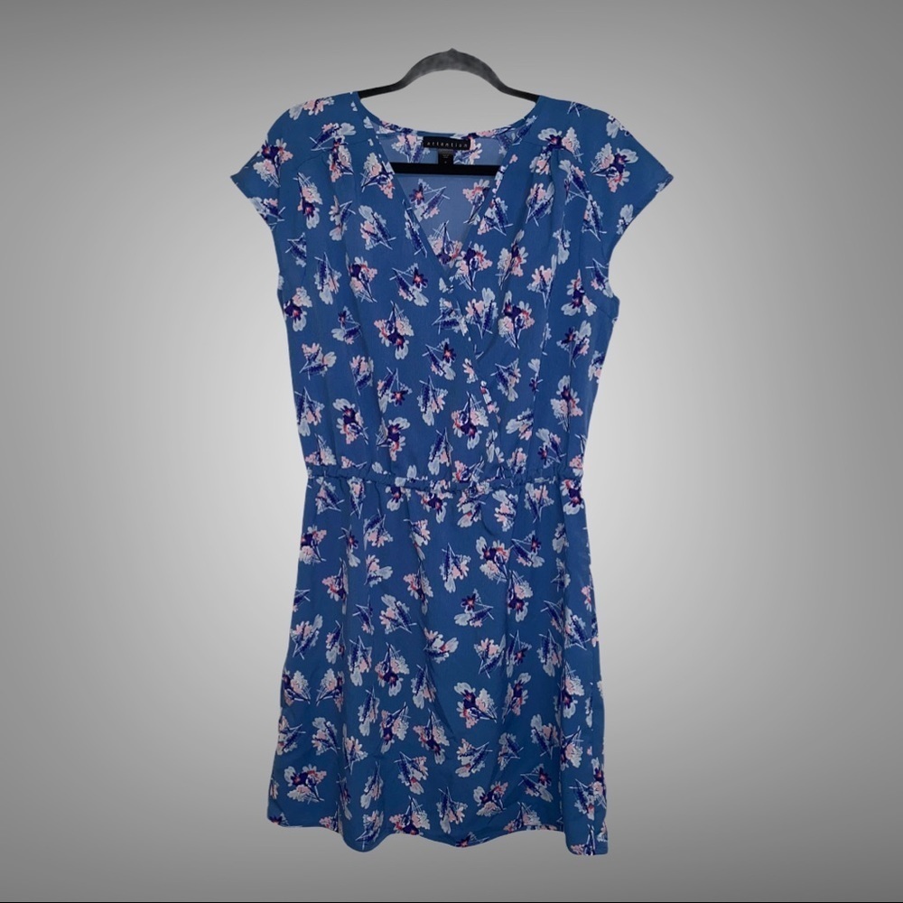 Attention Dress - Picture 1 of 6